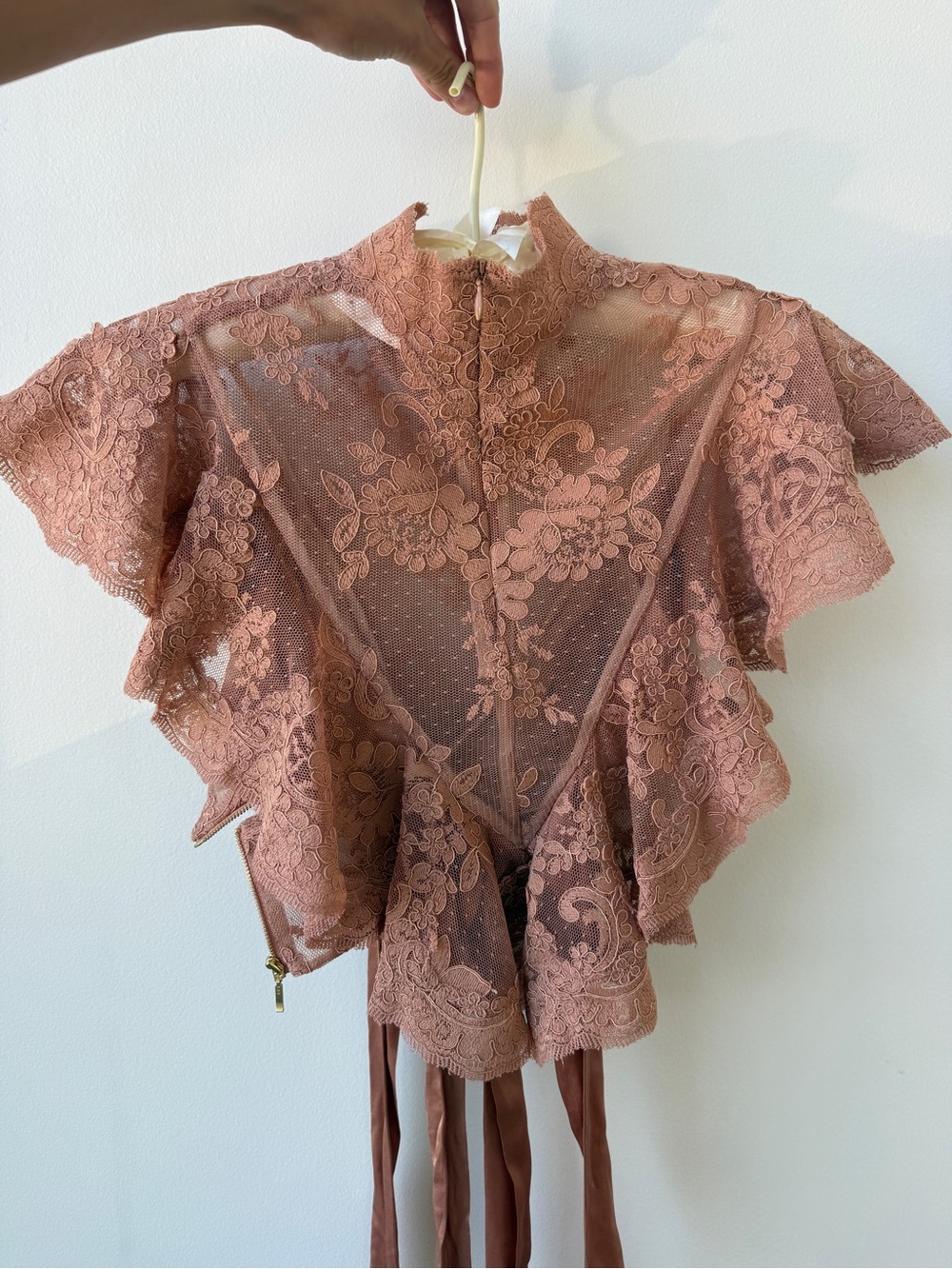 Luna Lace Ruffled Top - Picture 4 of 5